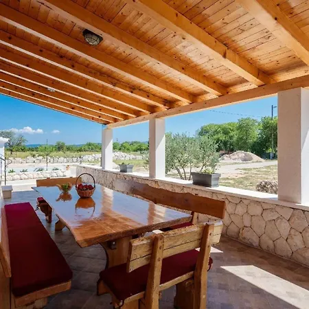 Ferienhaus Mit Privatpool Fur 7 Personen Ca 230 Qm In Sibenik-radonic, Dalmatien Dalmatinisches Hinterland * Radonic